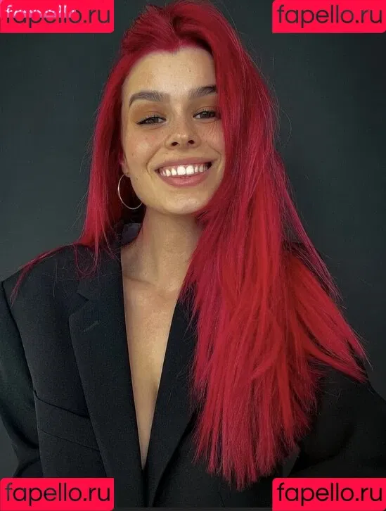 AnnaGazanis / anna.gazanis Onlyfans Photo Gallery 