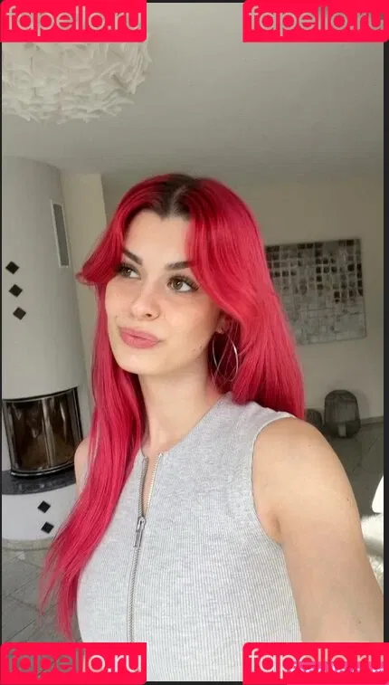 AnnaGazanis / anna.gazanis Onlyfans Photo Gallery 