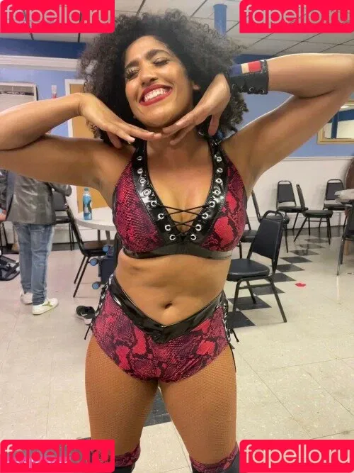 Marti Belle / MartiBelle / allysinkay / marti.belle Onlyfans Photo Gallery 