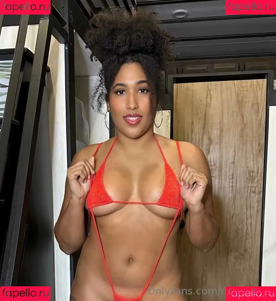 Marti Belle / MartiBelle / allysinkay / marti.belle Onlyfans Photo Gallery 