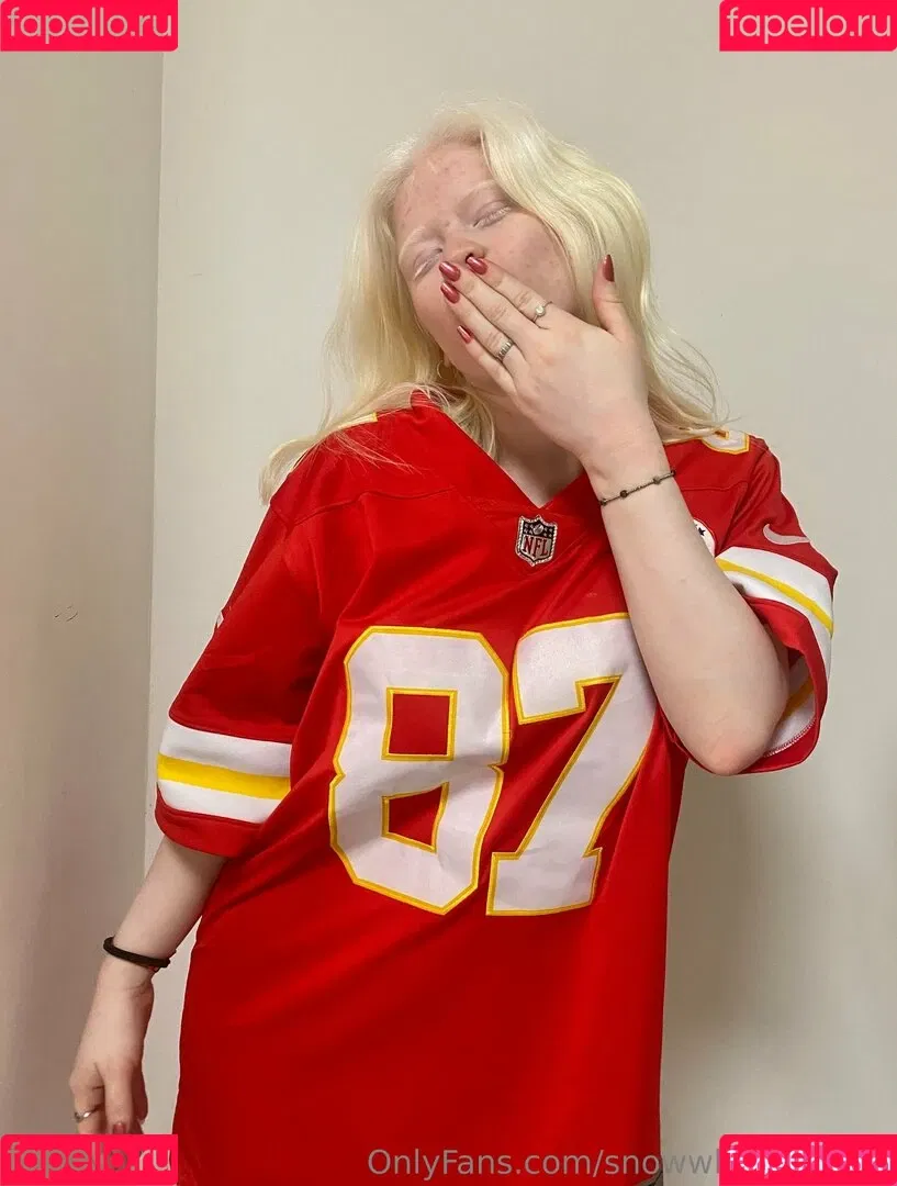 snowwhite.bella / snowwhitebellaxo Onlyfans Photo Gallery 