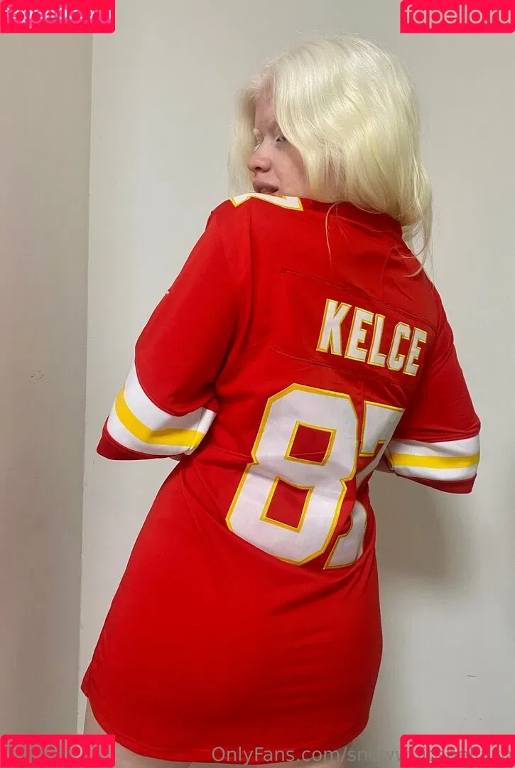 snowwhite.bella / snowwhitebellaxo Onlyfans Photo Gallery 