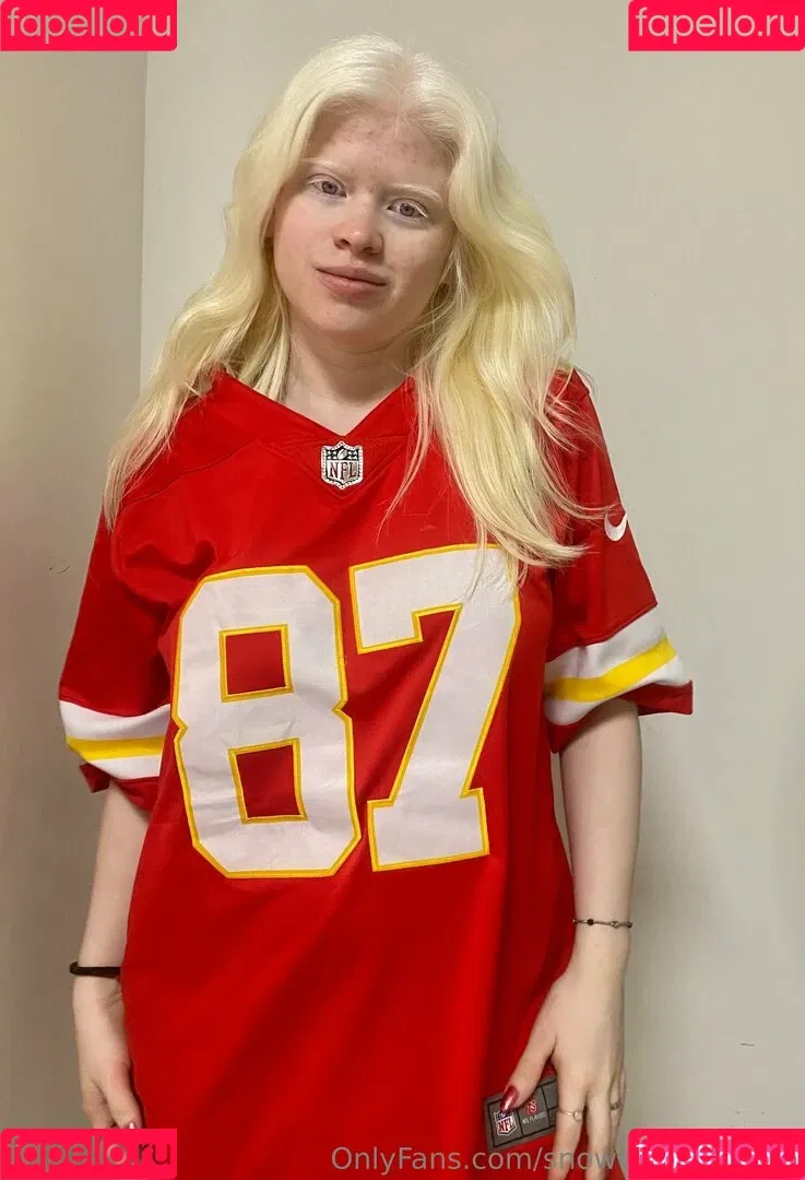 snowwhite.bella / snowwhitebellaxo Onlyfans Photo Gallery 