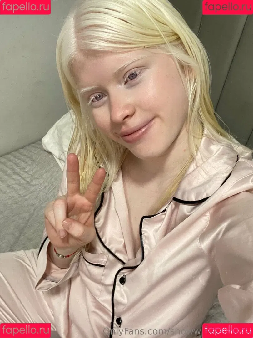 snowwhite.bella / snowwhitebellaxo Onlyfans Photo Gallery 