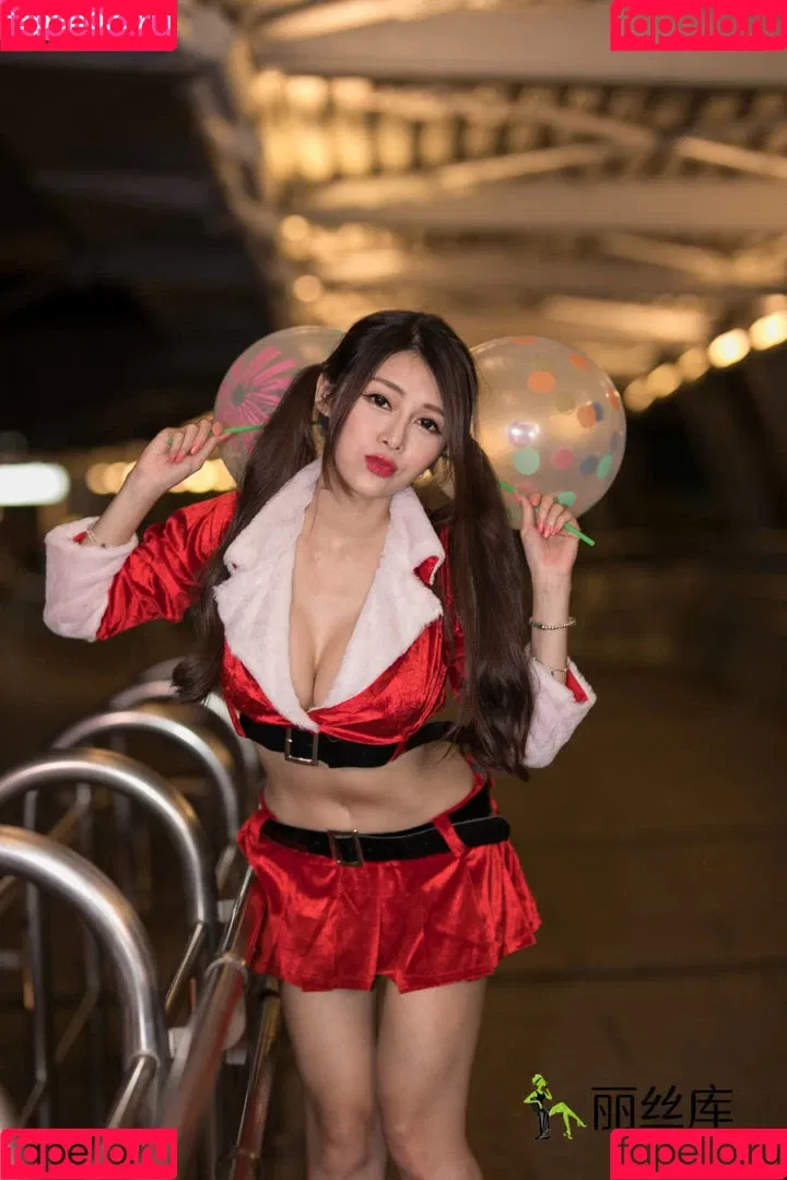 anxi666 / vickybaby / vickybaby61 / 安希Anxi Onlyfans Photo Gallery 