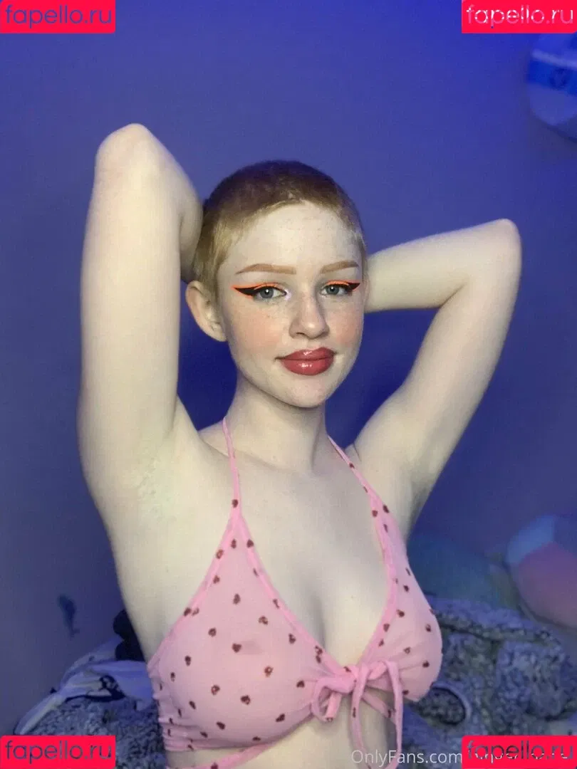 aaliyah0may0 / aaliyah_may / notaaliyahmay Onlyfans Photo Gallery 