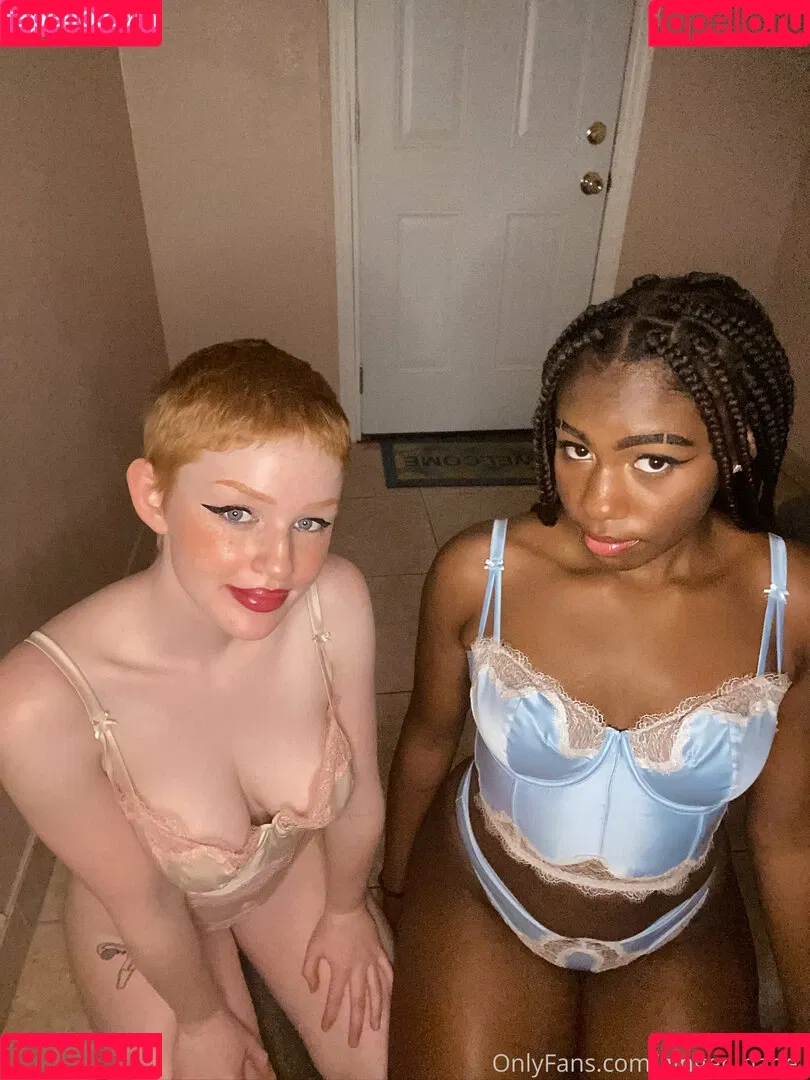 aaliyah0may0 / aaliyah_may / notaaliyahmay Onlyfans Photo Gallery 