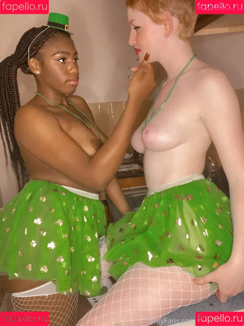 aaliyah0may0 / aaliyah_may / notaaliyahmay Onlyfans Photo Gallery 