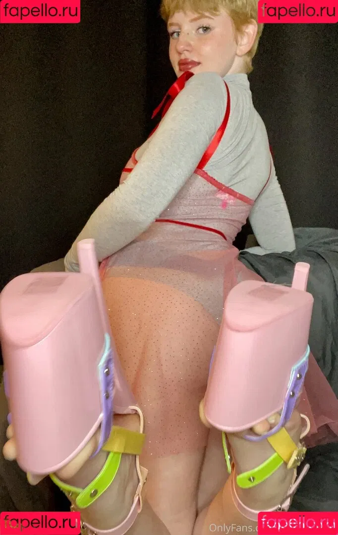 aaliyah0may0 / aaliyah_may / notaaliyahmay Onlyfans Photo Gallery 