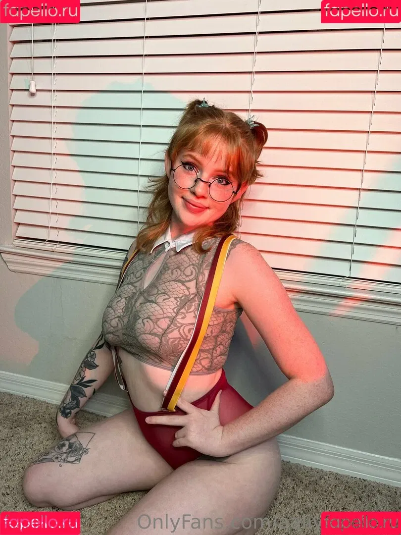 aaliyah0may0 / aaliyah_may / notaaliyahmay Onlyfans Photo Gallery 