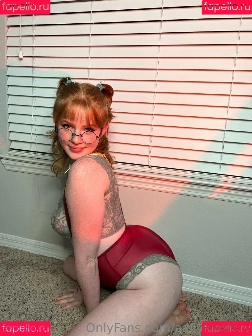 aaliyah0may0 / aaliyah_may / notaaliyahmay Onlyfans Photo Gallery 