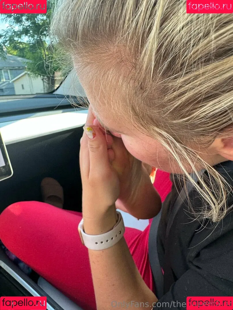 queenfootsy / thequeeoffeet Onlyfans Photo Gallery 