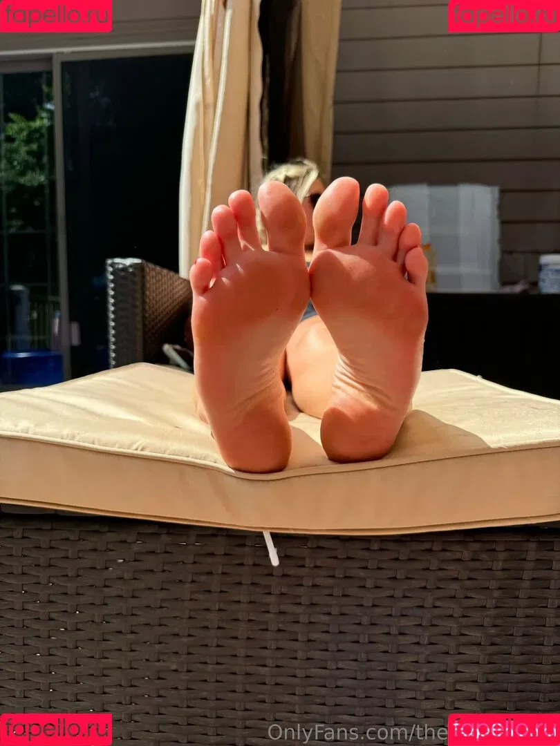 queenfootsy / thequeeoffeet Onlyfans Photo Gallery 