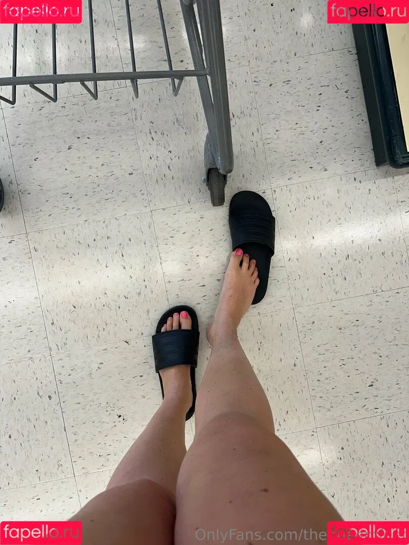 queenfootsy / thequeeoffeet Onlyfans Photo Gallery 