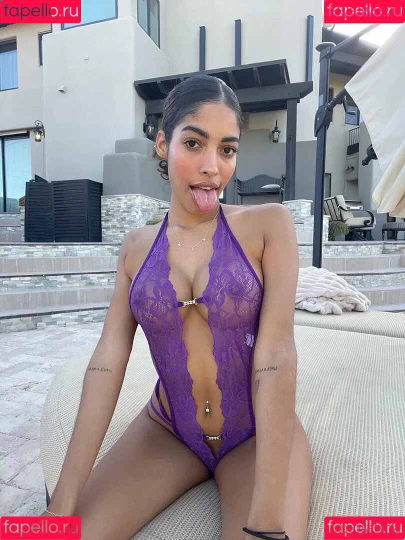 barbieteen18 Onlyfans Photo Gallery 