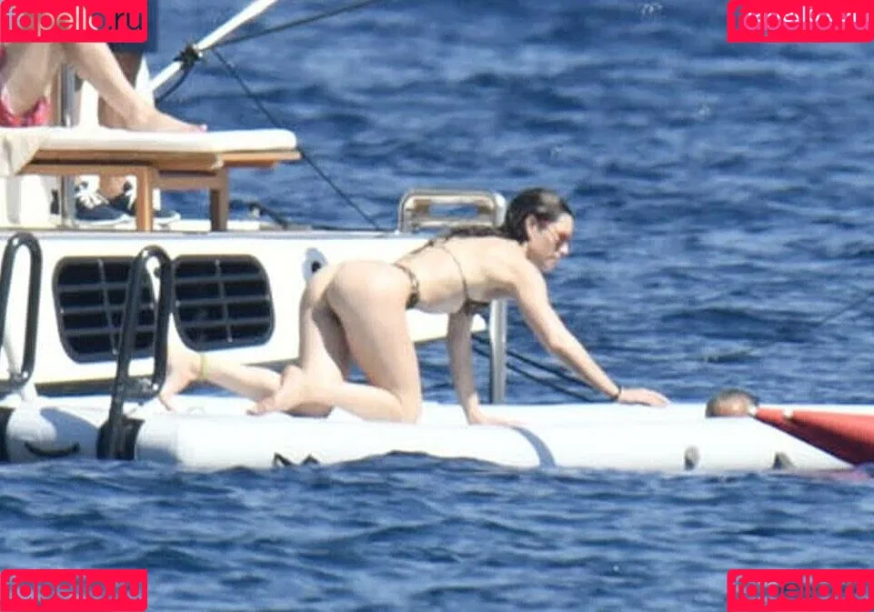 Jessica Biel / JessicaBiel / jessica_biel Onlyfans Photo Gallery 