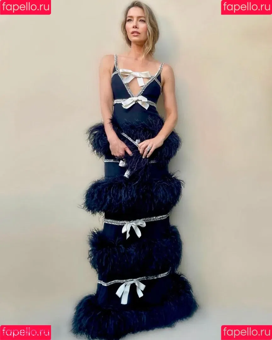 Jessica Biel / JessicaBiel / jessica_biel Onlyfans Photo Gallery 