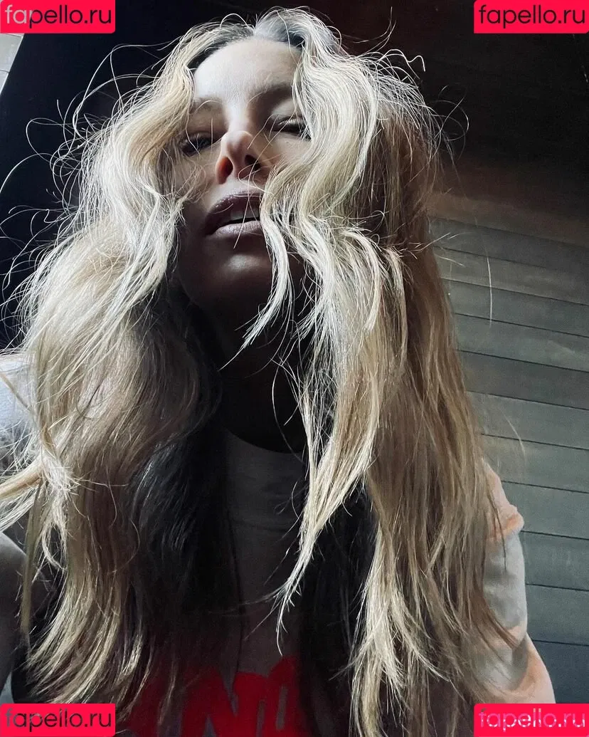 Jessica Biel / JessicaBiel / jessica_biel Onlyfans Photo Gallery 