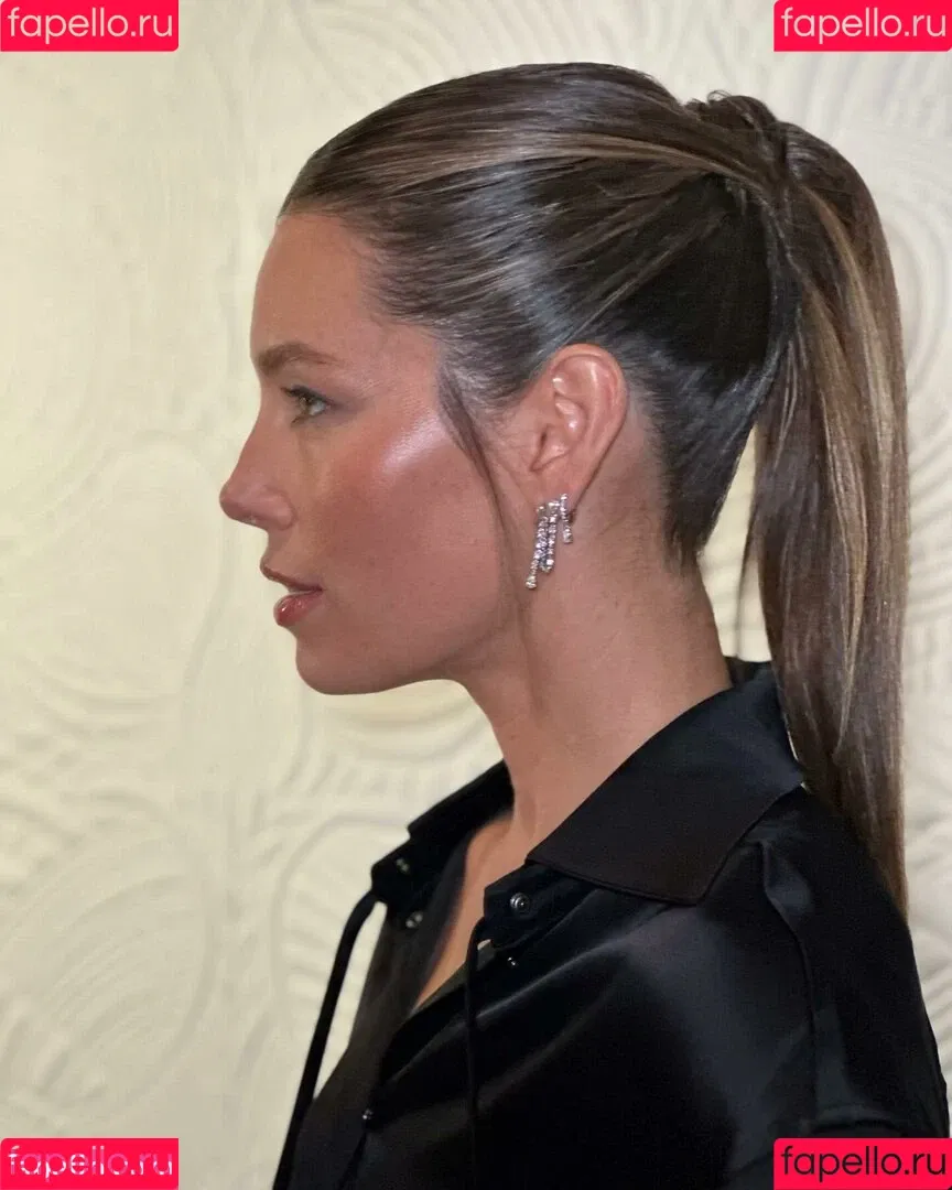 Jessica Biel / JessicaBiel / jessica_biel Onlyfans Photo Gallery 