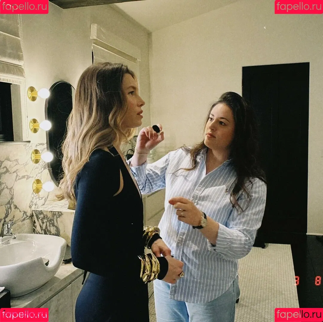 Jessica Biel / JessicaBiel / jessica_biel Onlyfans Photo Gallery 