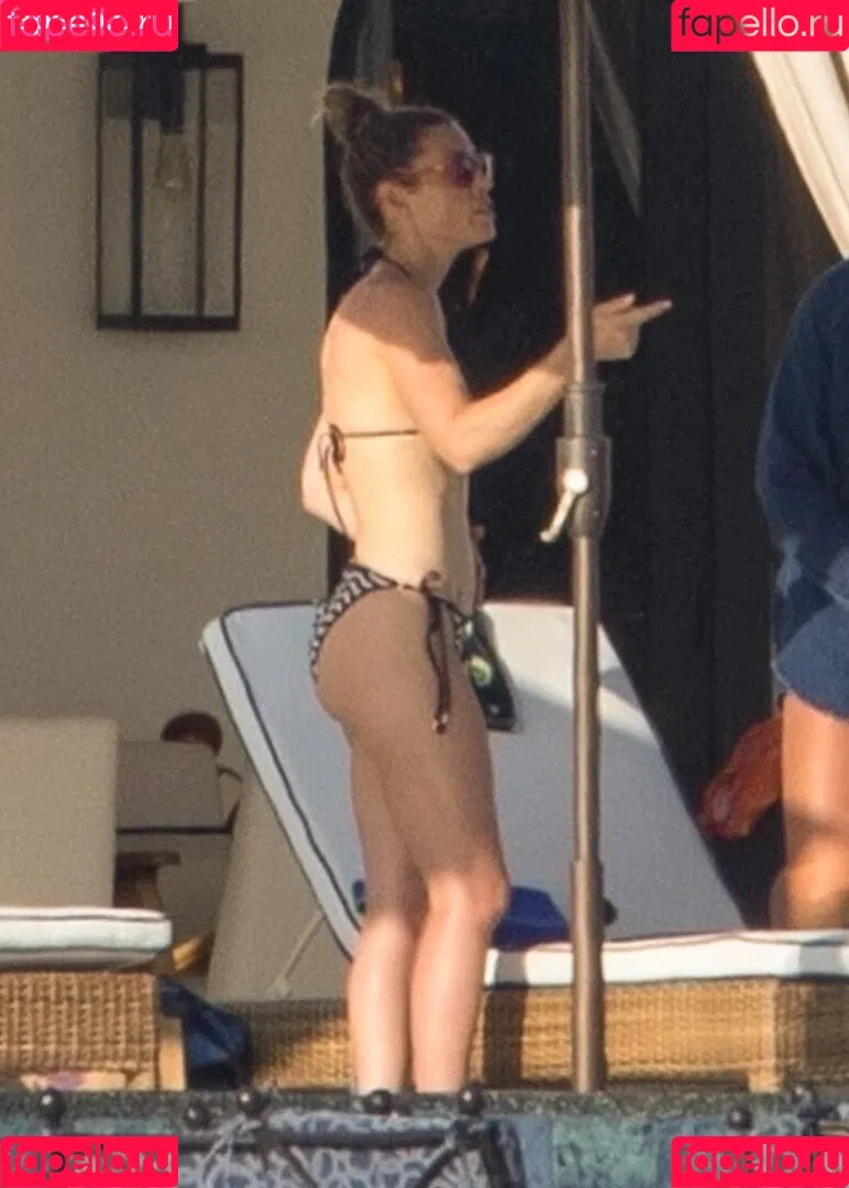 Jessica Biel / JessicaBiel / jessica_biel Onlyfans Photo Gallery 