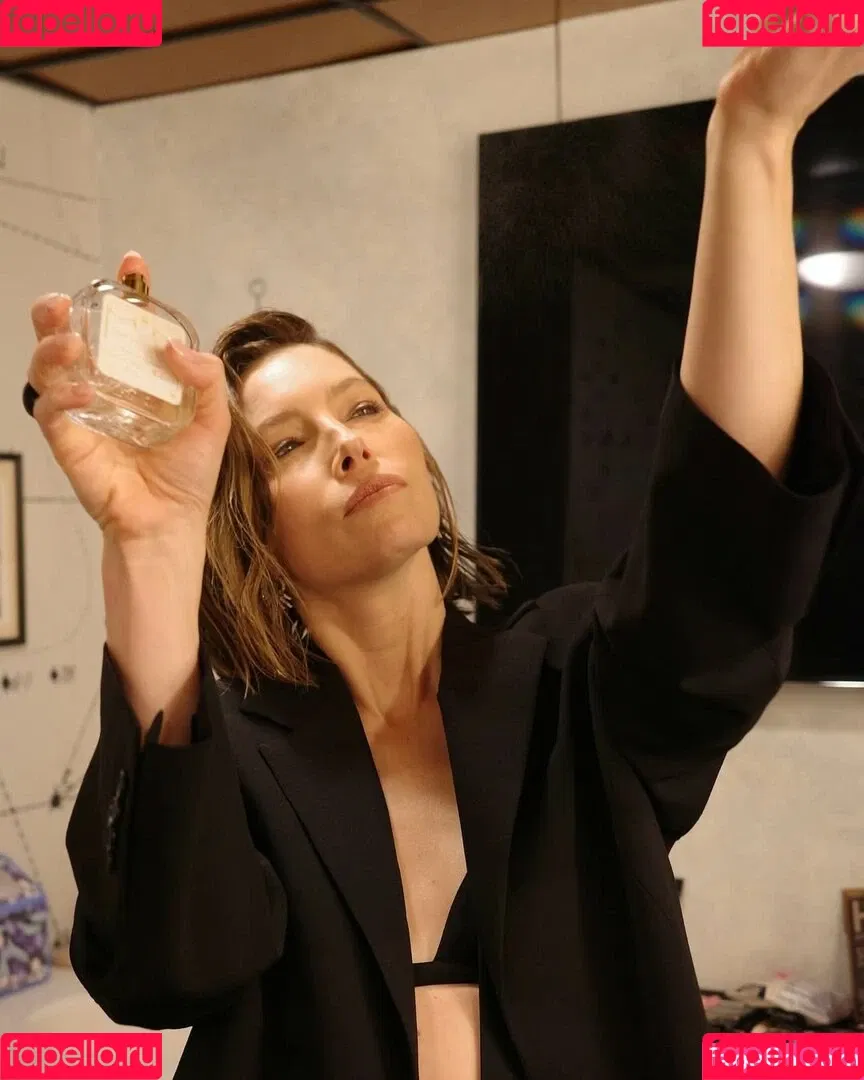 Jessica Biel / JessicaBiel / jessica_biel Onlyfans Photo Gallery 