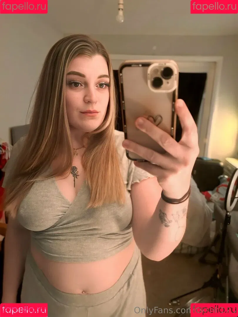 lyshh123 / lysssaahhh Onlyfans Photo Gallery 