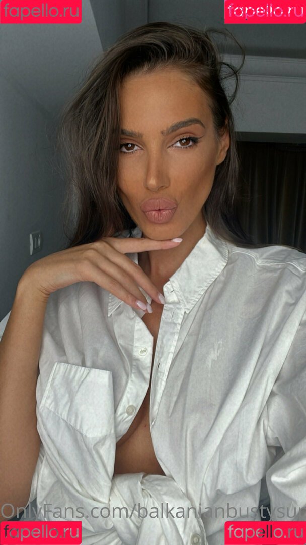 balkanianbustysupermodel Onlyfans Photo Gallery 