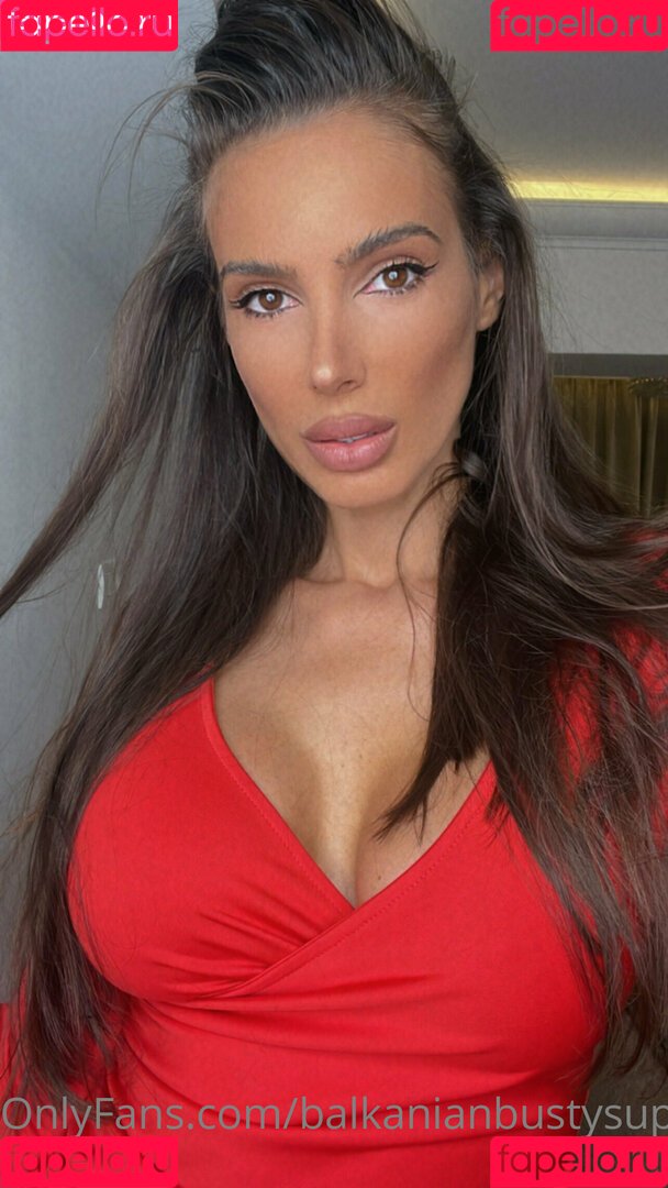 balkanianbustysupermodel Onlyfans Photo Gallery 
