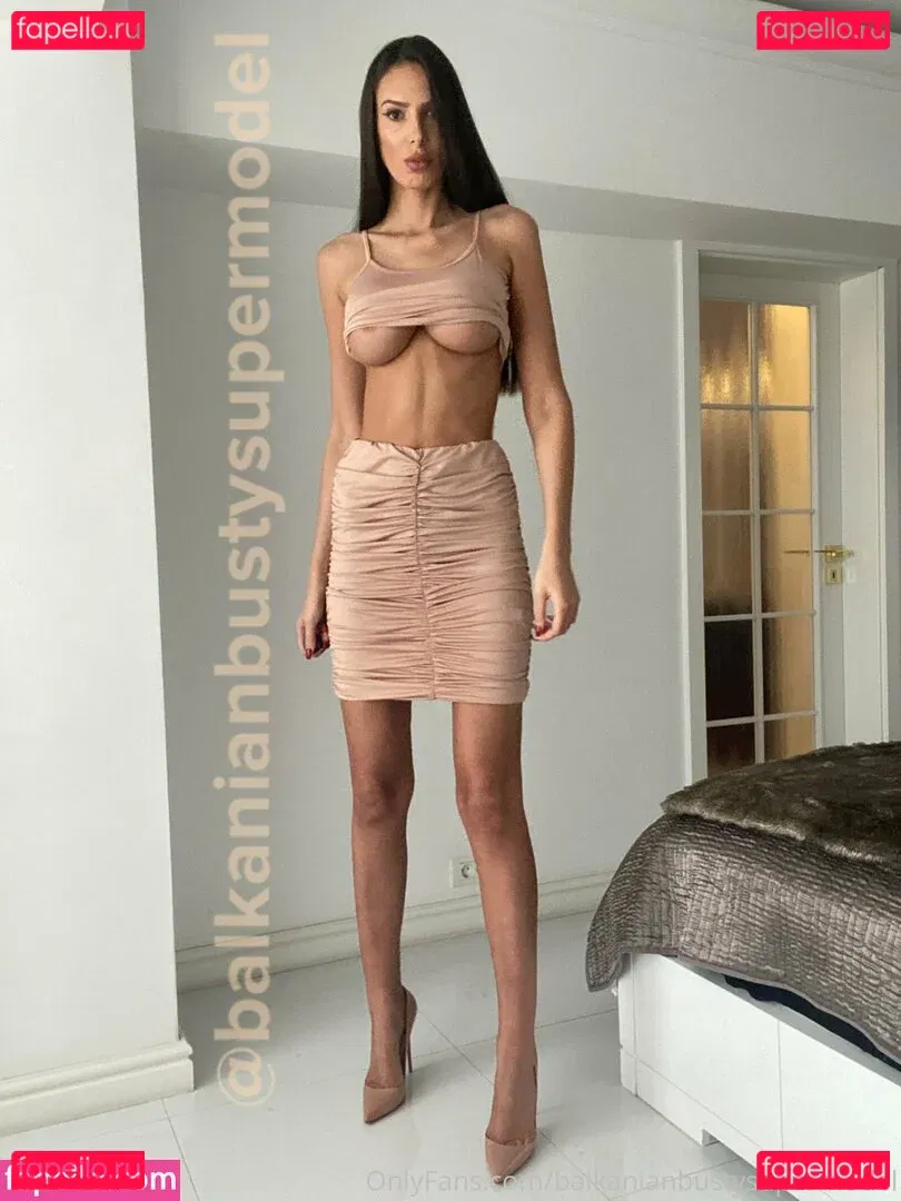 balkanianbustysupermodel Onlyfans Photo Gallery 