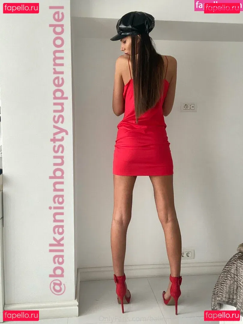 balkanianbustysupermodel Onlyfans Photo Gallery 