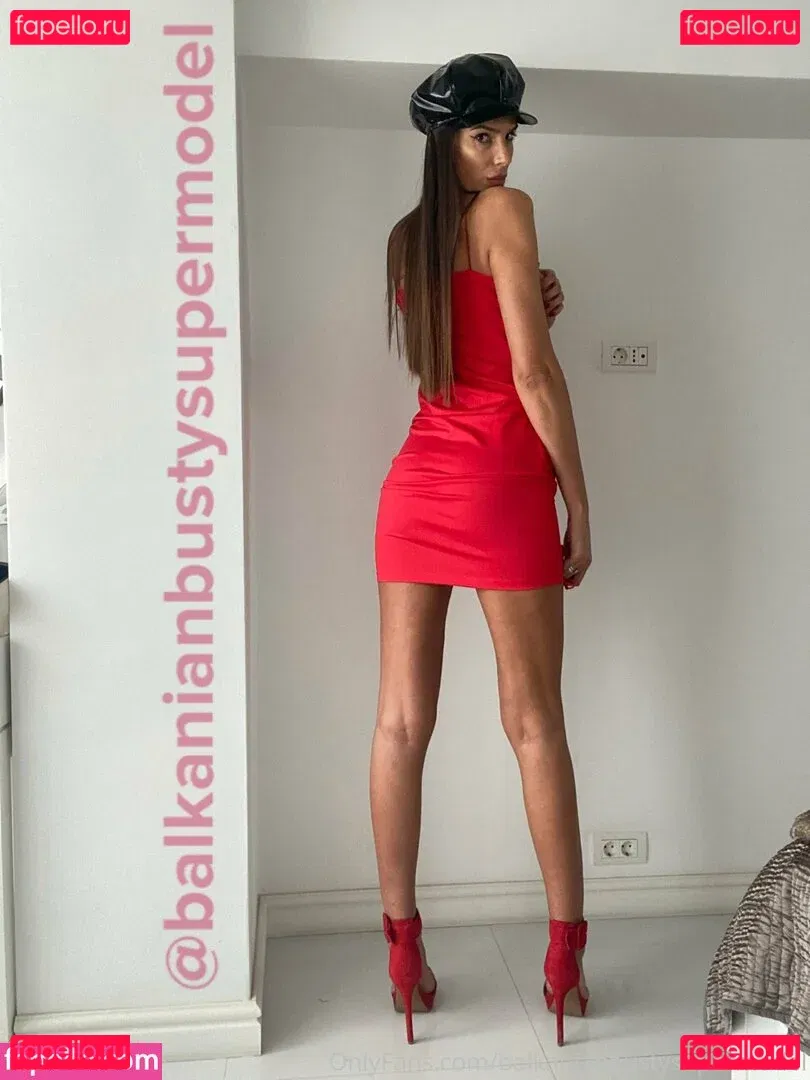 balkanianbustysupermodel Onlyfans Photo Gallery 