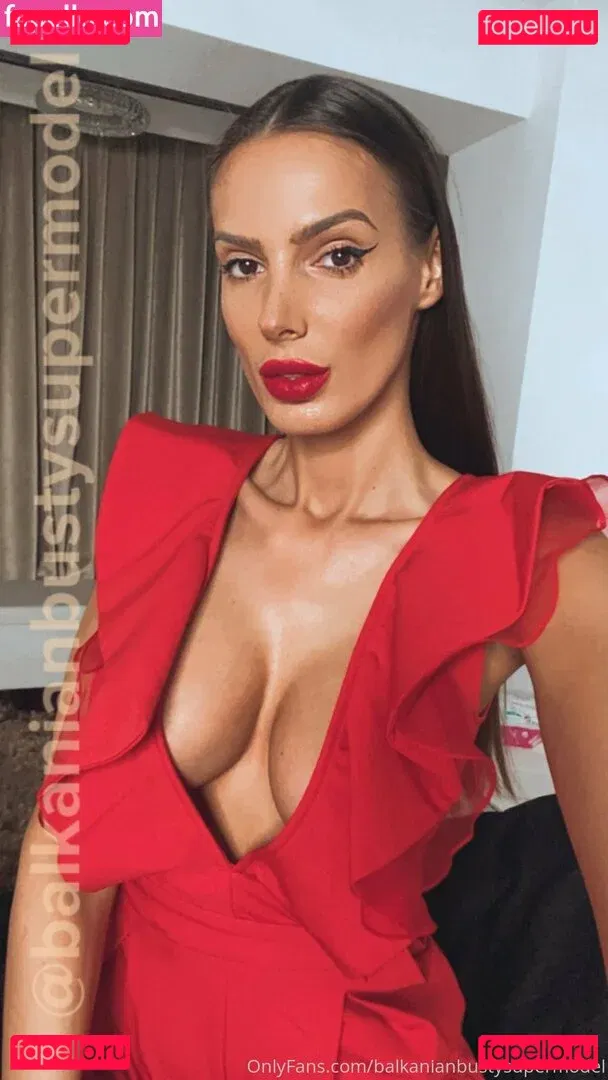 balkanianbustysupermodel Onlyfans Photo Gallery 