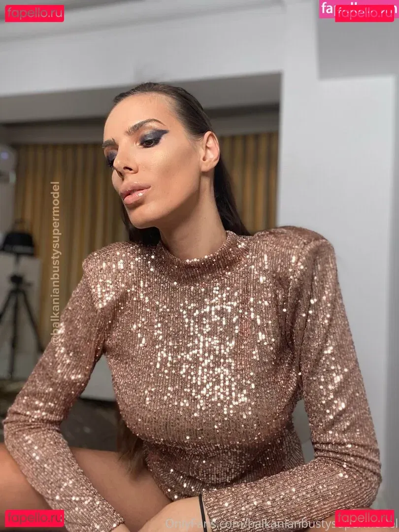 balkanianbustysupermodel Onlyfans Photo Gallery 