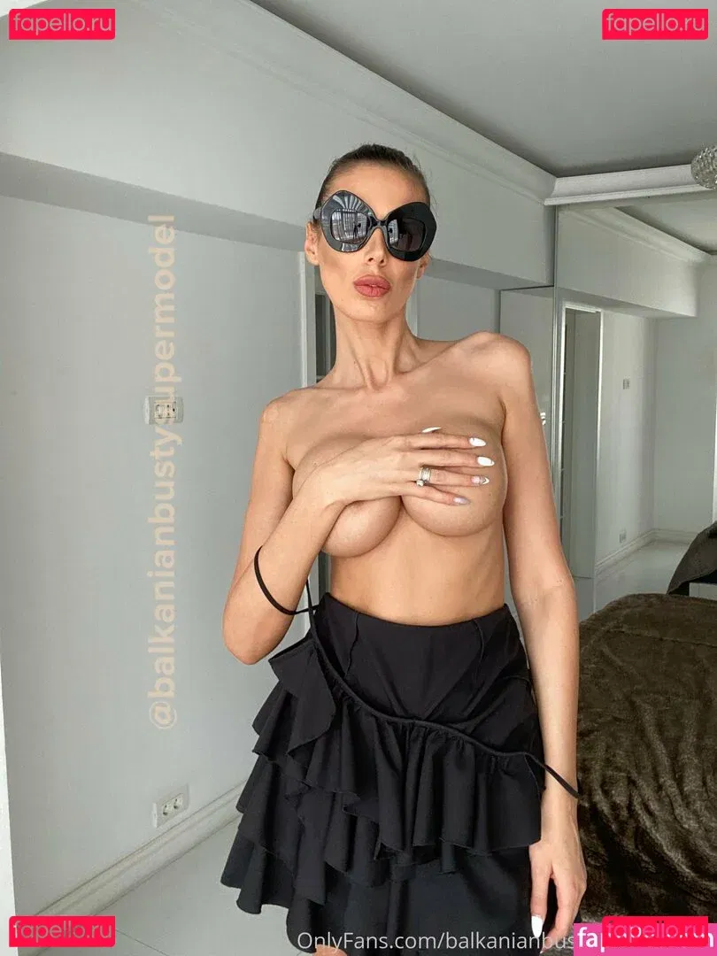 balkanianbustysupermodel Onlyfans Photo Gallery 