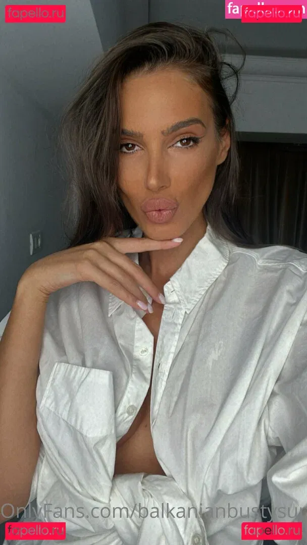 balkanianbustysupermodel Onlyfans Photo Gallery 