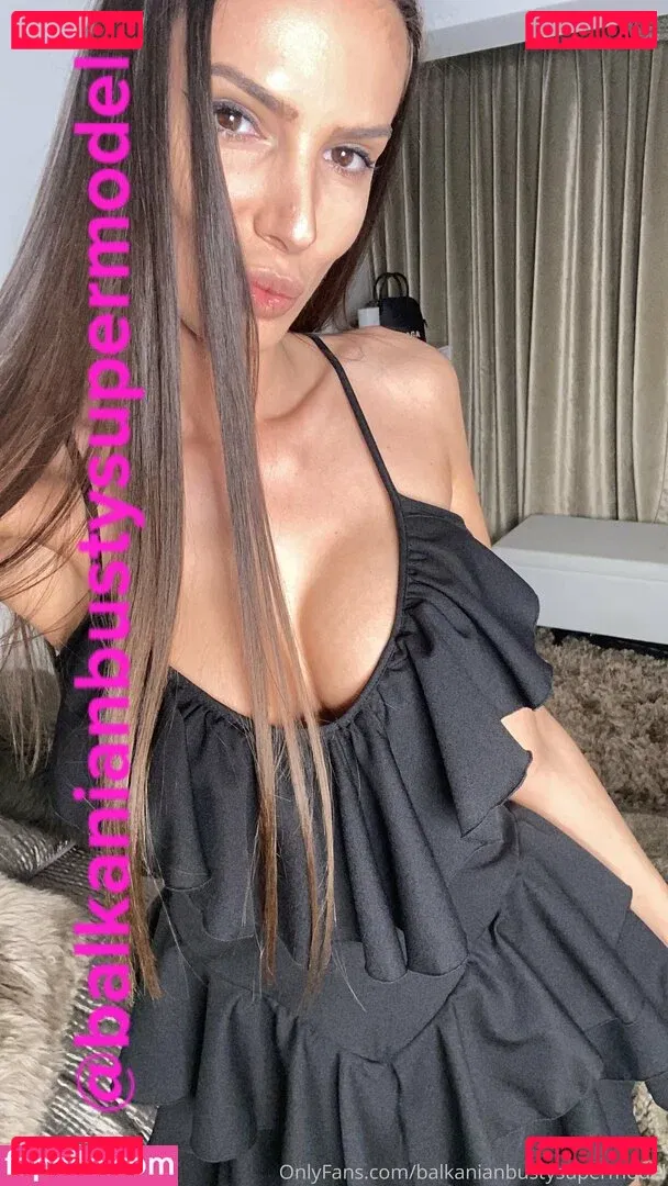 balkanianbustysupermodel Onlyfans Photo Gallery 