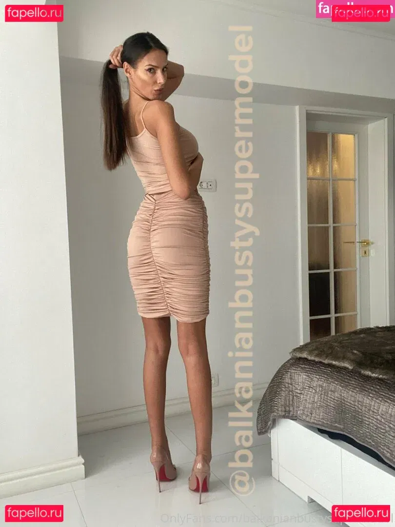 balkanianbustysupermodel Onlyfans Photo Gallery 