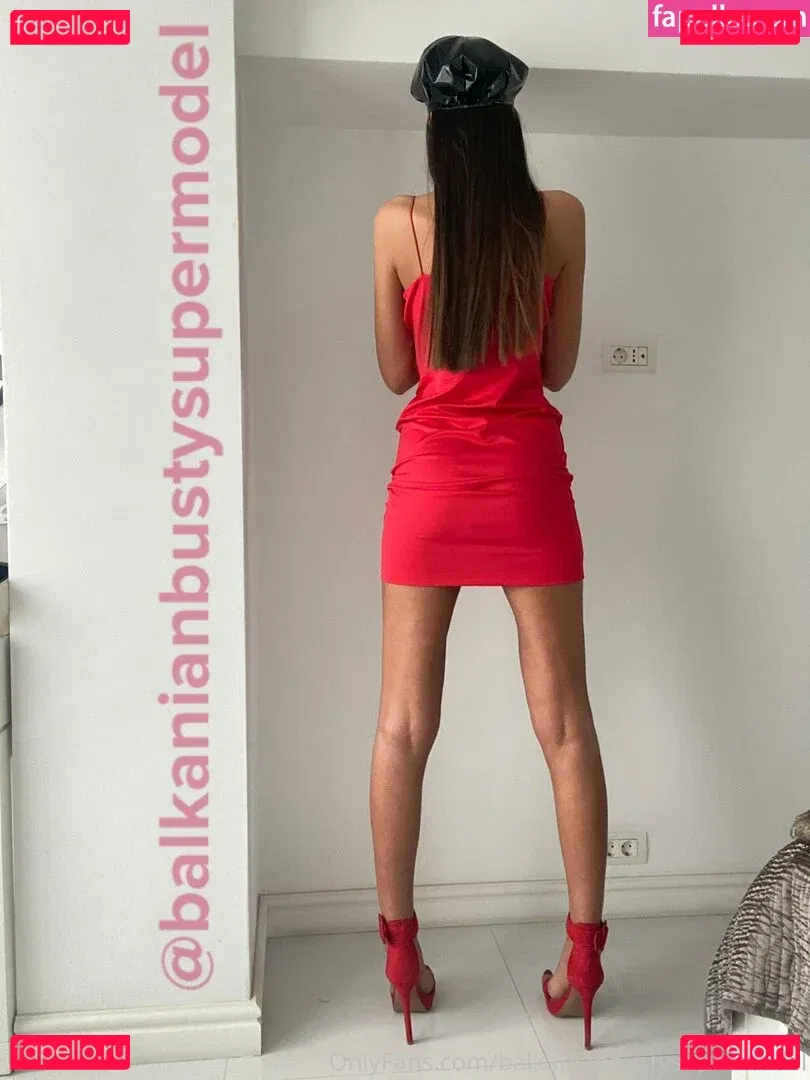 balkanianbustysupermodel Onlyfans Photo Gallery 