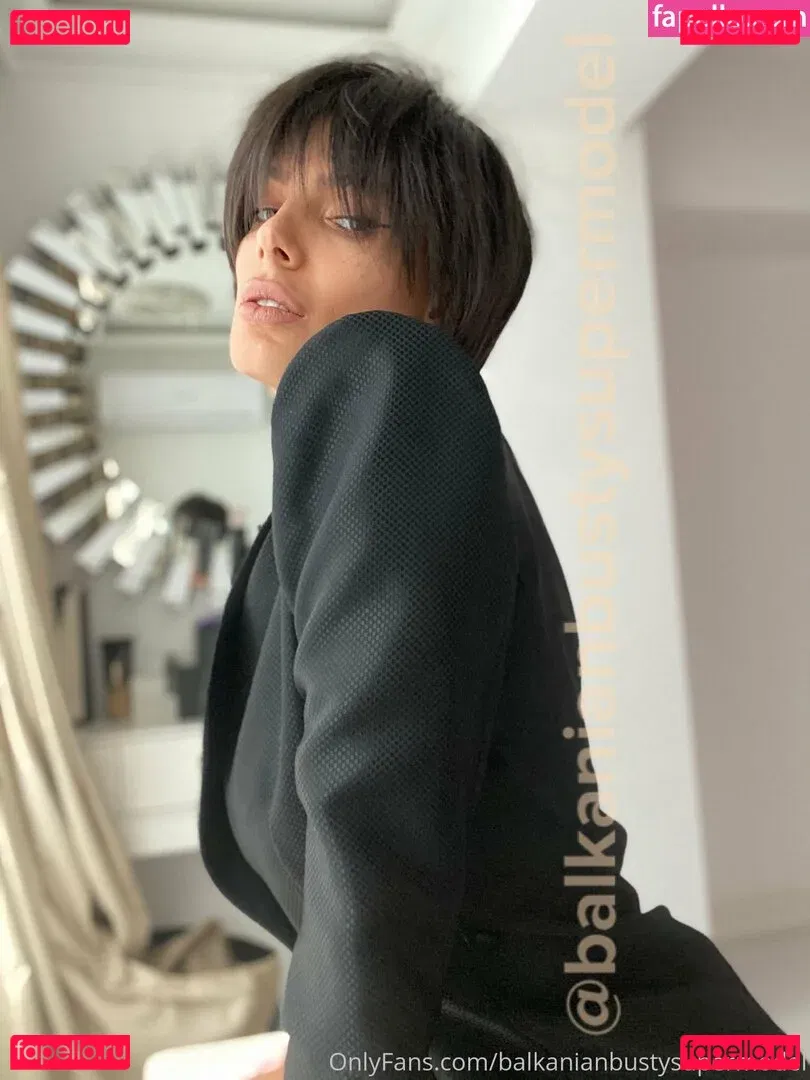 balkanianbustysupermodel Onlyfans Photo Gallery 