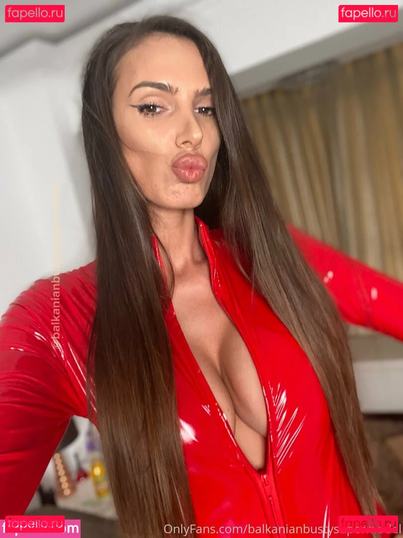 balkanianbustysupermodel Onlyfans Photo Gallery 