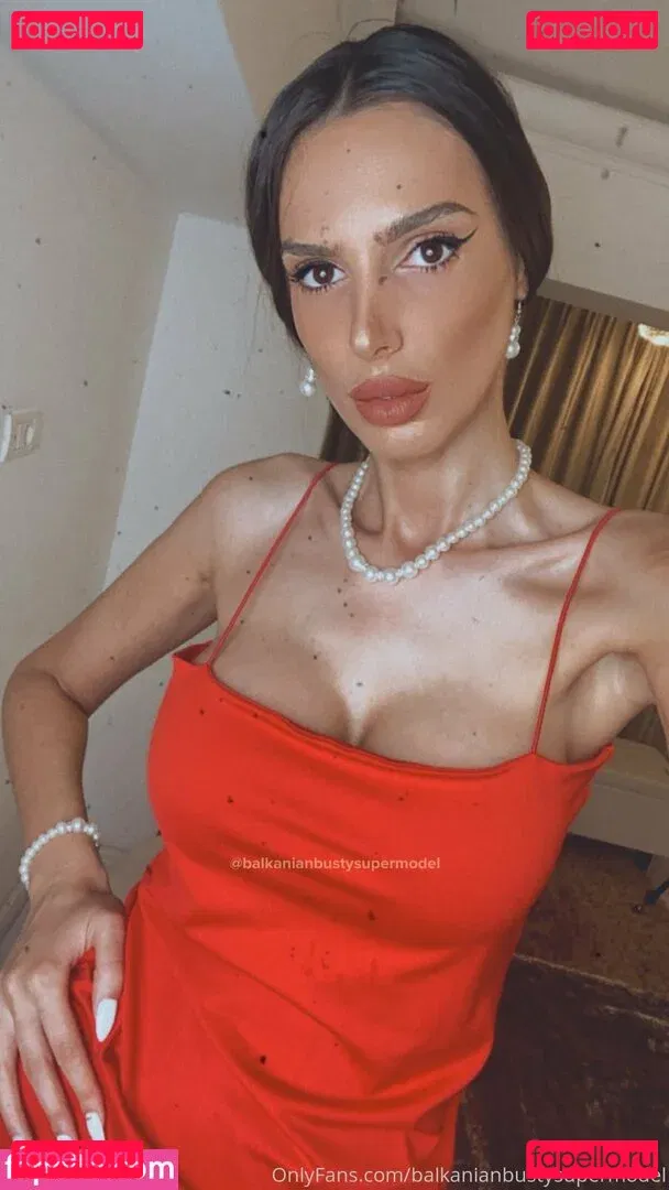 balkanianbustysupermodel Onlyfans Photo Gallery 