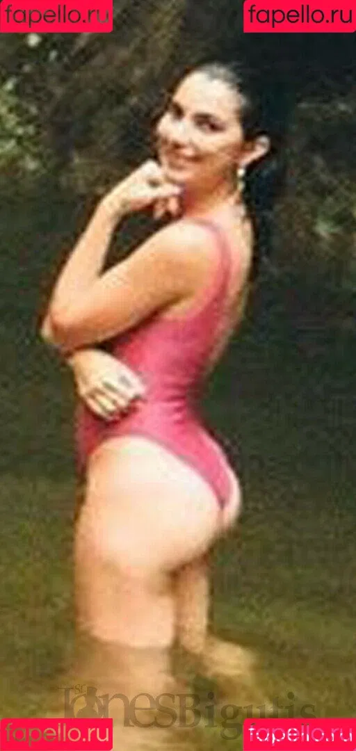 Sweet Carol / carolinarossi10 / curveswithcaroline Onlyfans Photo Gallery 