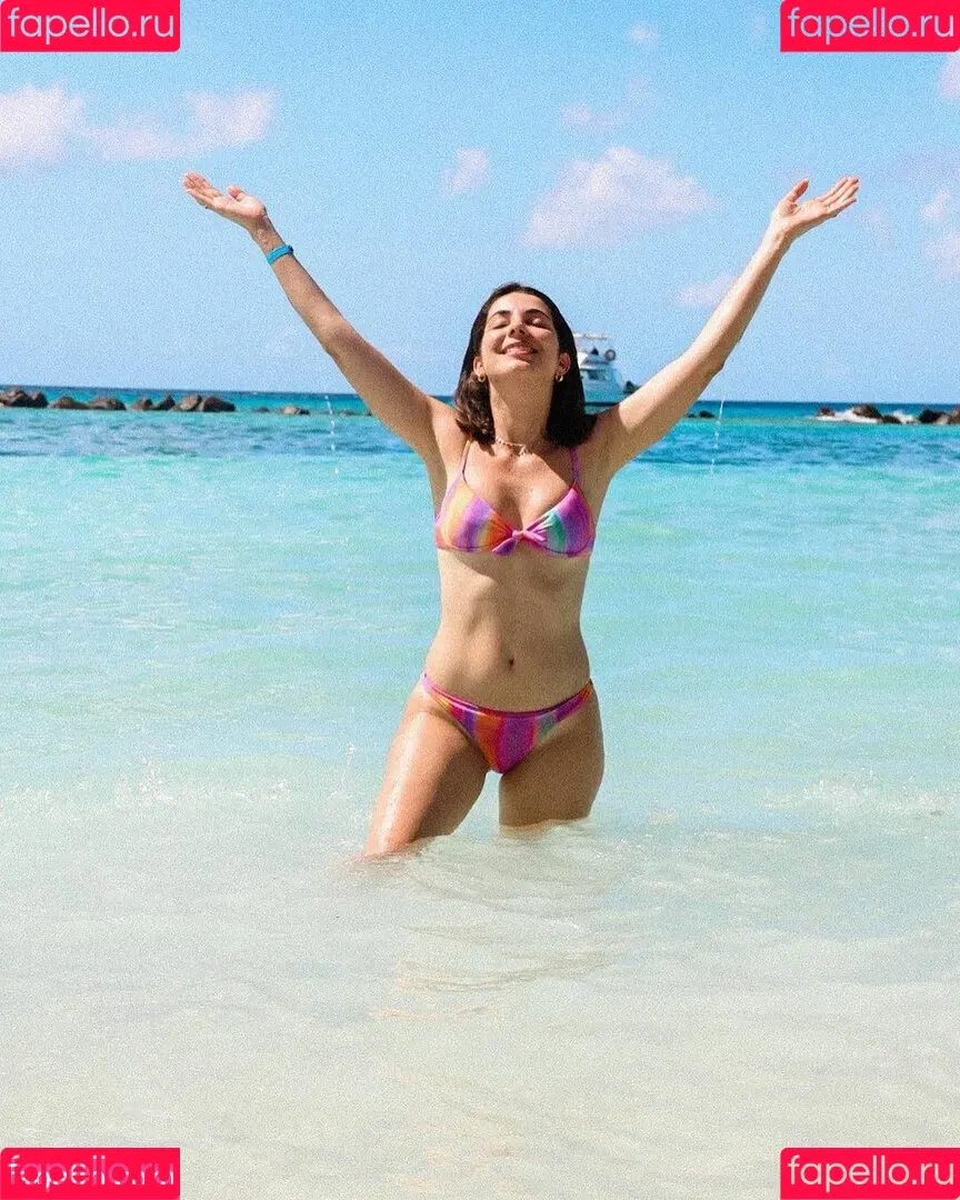 Sweet Carol / carolinarossi10 / curveswithcaroline Onlyfans Photo Gallery 