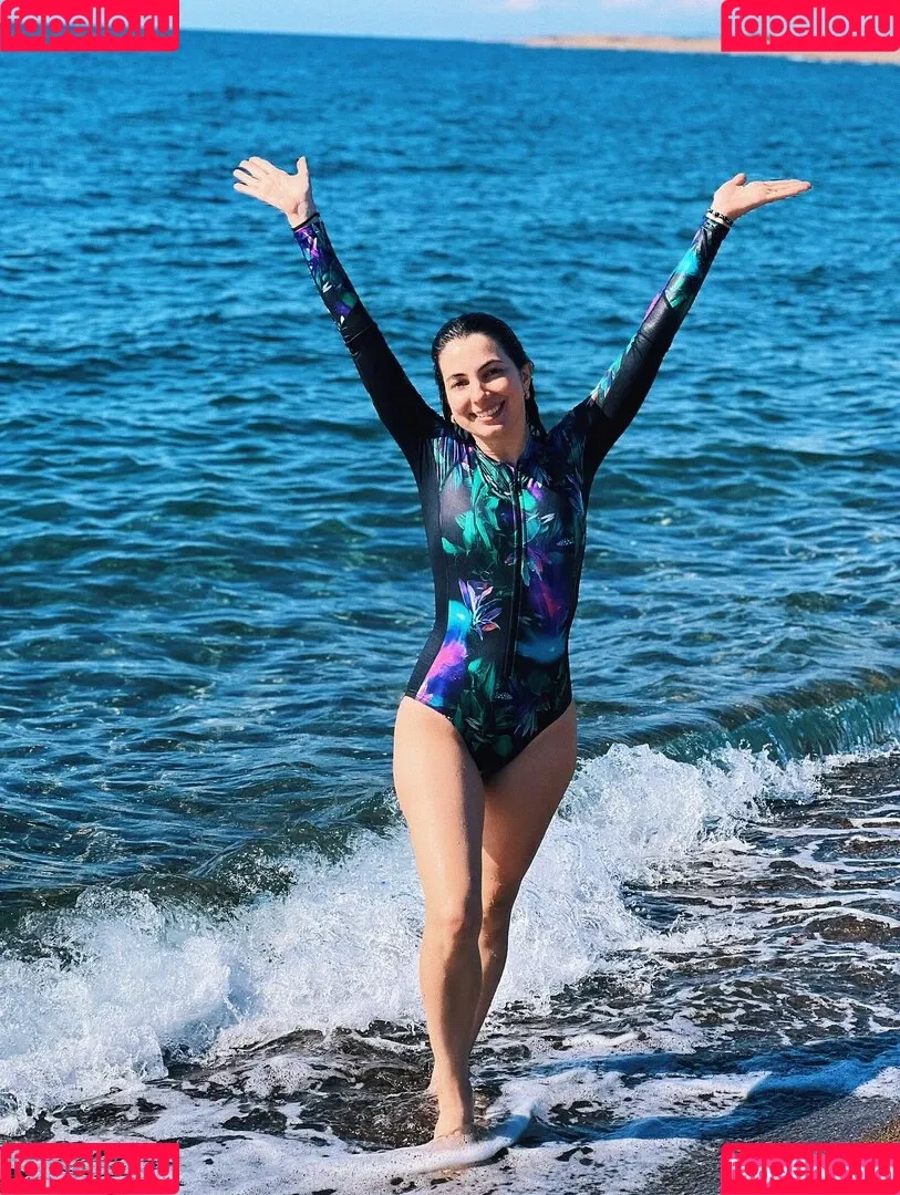 Sweet Carol / carolinarossi10 / curveswithcaroline Onlyfans Photo Gallery 