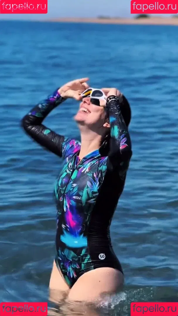 Sweet Carol / carolinarossi10 / curveswithcaroline Onlyfans Photo Gallery 