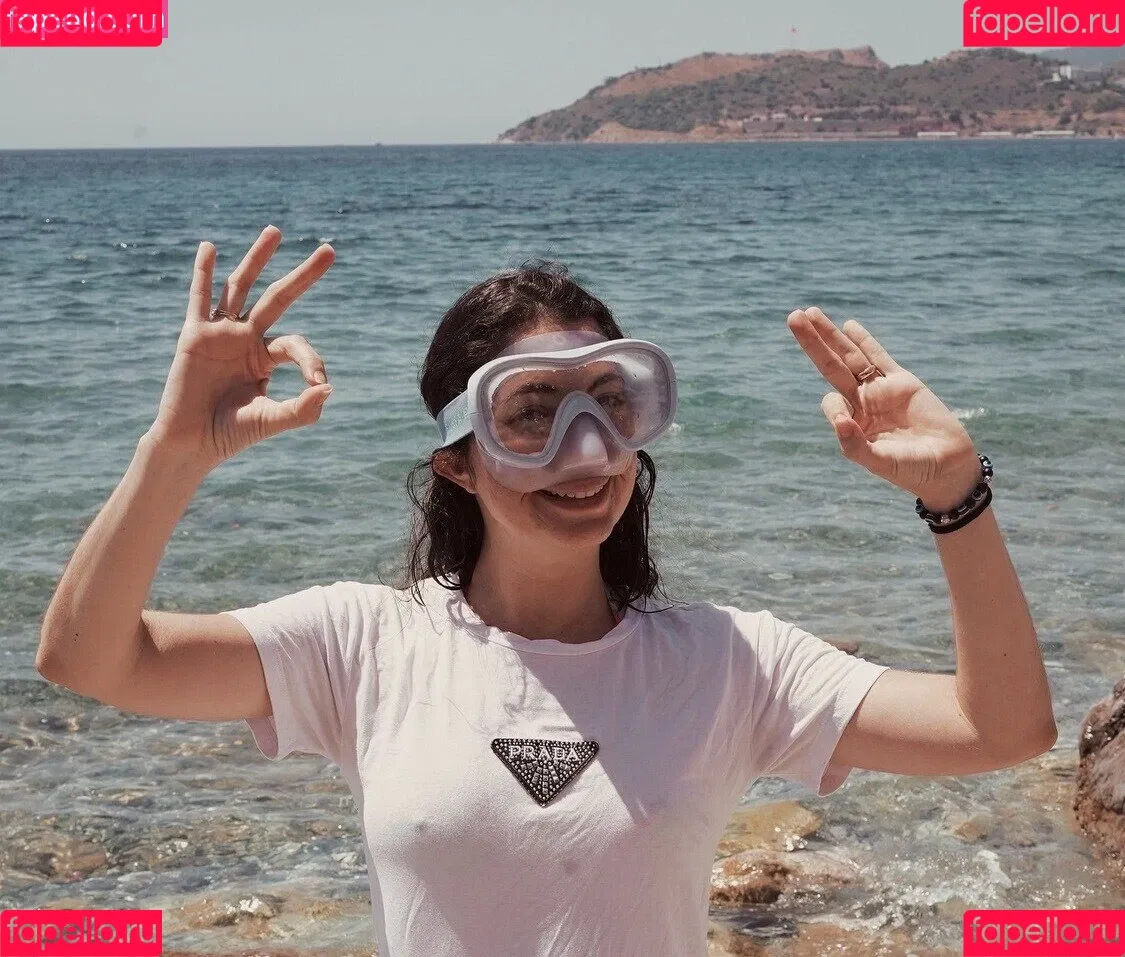 Sweet Carol / carolinarossi10 / curveswithcaroline Onlyfans Photo Gallery 