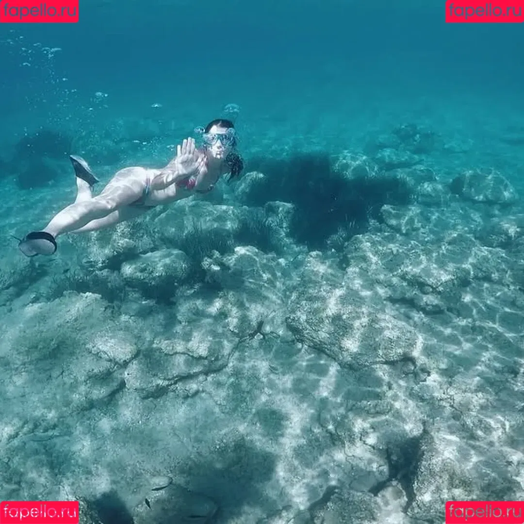 Sweet Carol / carolinarossi10 / curveswithcaroline Onlyfans Photo Gallery 