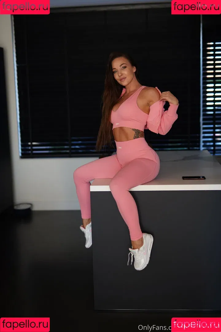 Anna Delyla / anna_delyla Onlyfans Photo Gallery 