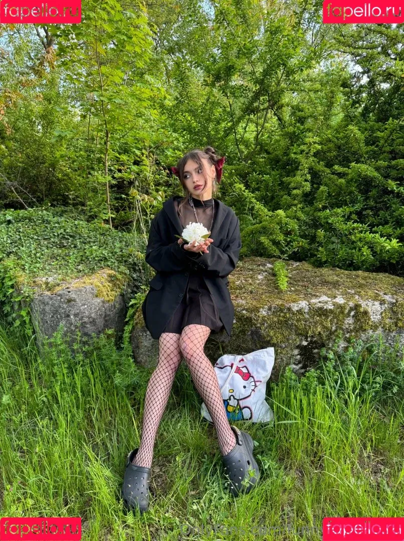 funnybunnykiss / funnybunnytoes Onlyfans Photo Gallery 